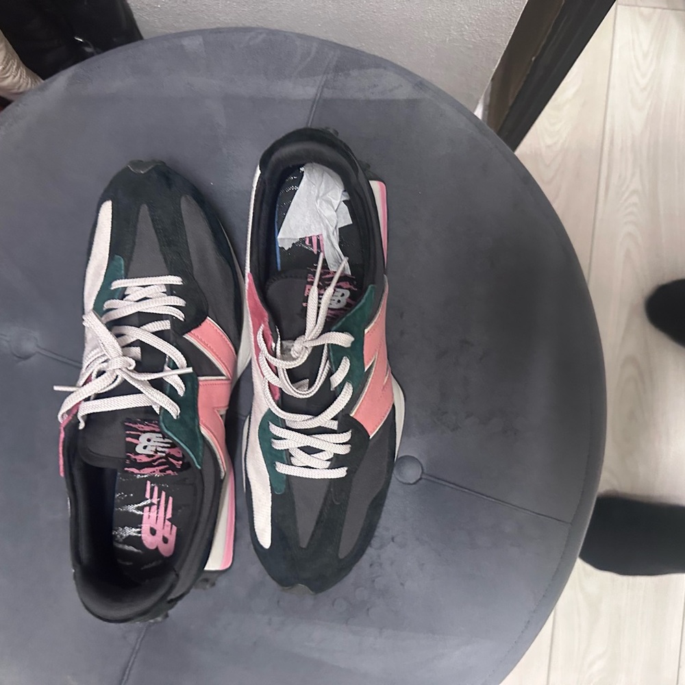 New Balance Mens Pink, Green, and Black Sneakers